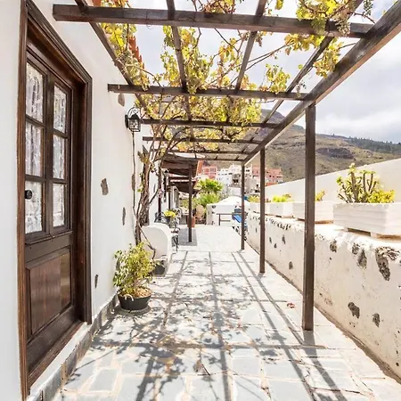 Casa vacanze House With 2 Bedrooms In With Wonderful Mountain View Enclosed Garden And Wifi *